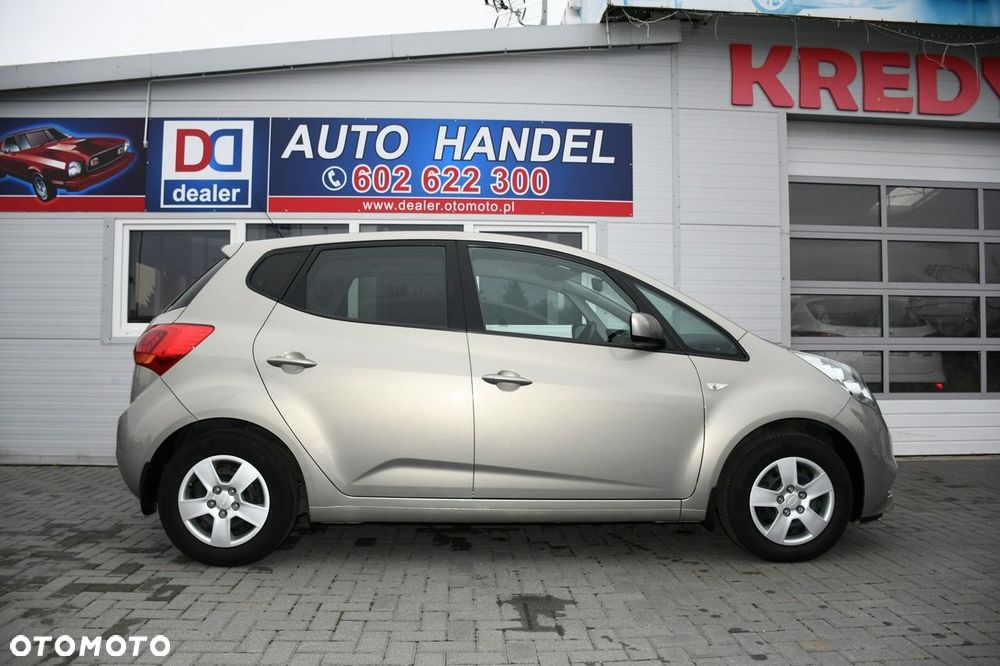 Kia Venga - 16