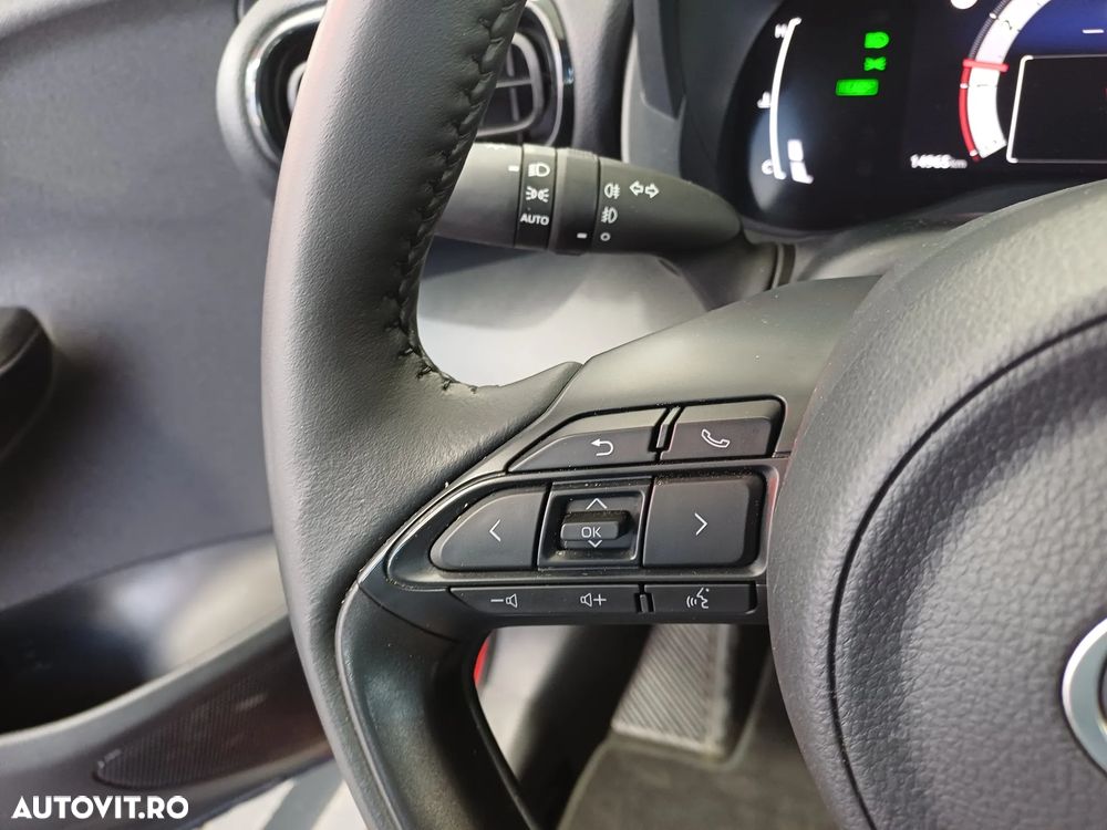 TOYOTA Yaris Cross 2025 — imagine 11