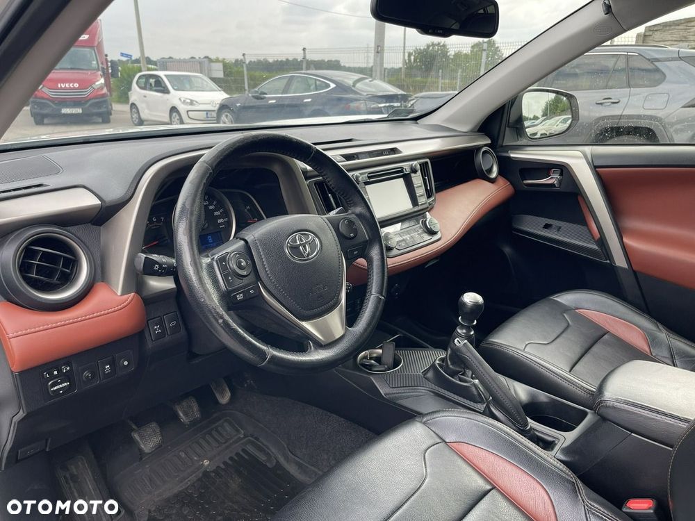 Toyota RAV4 2.0 D-4D 4x4 Executive - 6