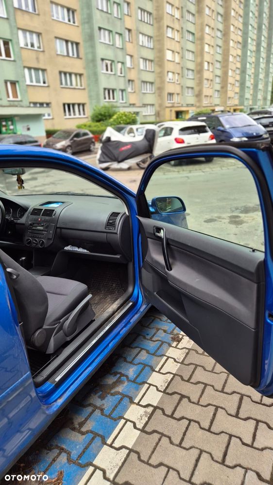 Volkswagen Polo 1.2 Basis - 2