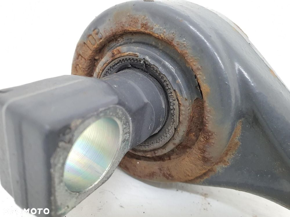 DRĄŻEK REAKCYJNY SIERŻANT WAHACZ MERCEDES ACTROS MP4 - 4