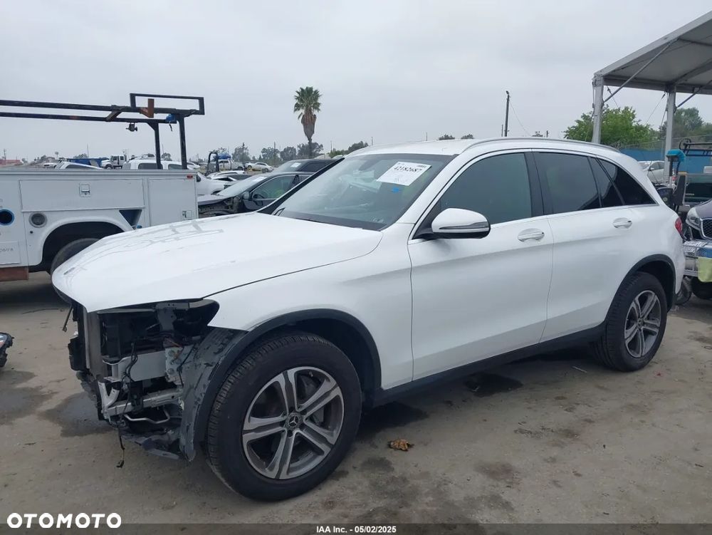Mercedes-Benz GLC - 27