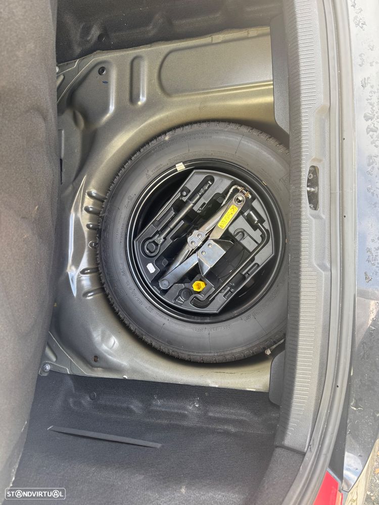 Peugeot 207 1.4 16V Active - 10