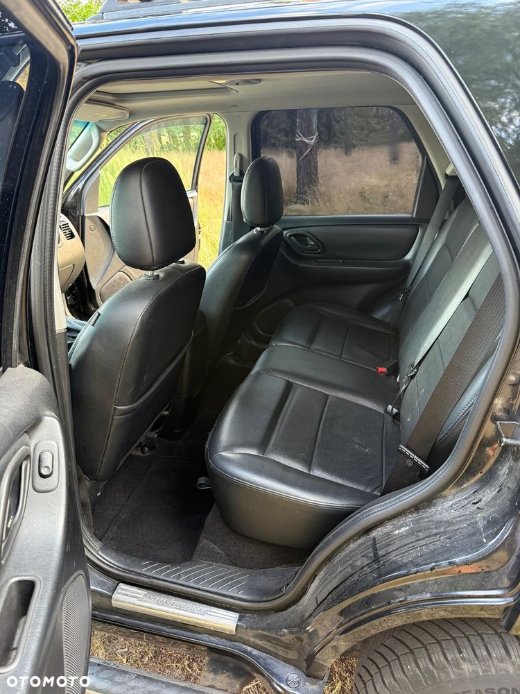 Ford Maverick 3.0 V6 Limited - 17