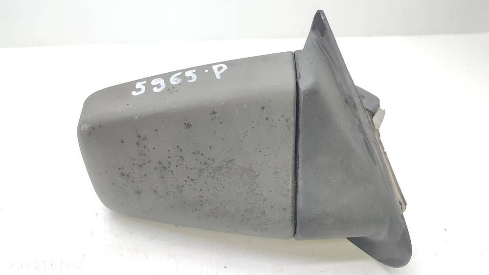 LUSTERKO PRAWE MANUALNE EUROPA OPEL KADETT E - 3
