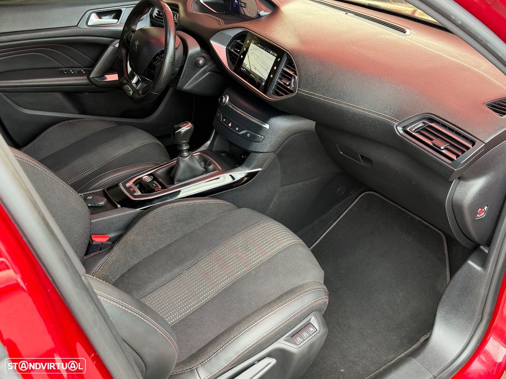 Peugeot 308 PureTech 130 GPF Stop & Start GT Pack - 23