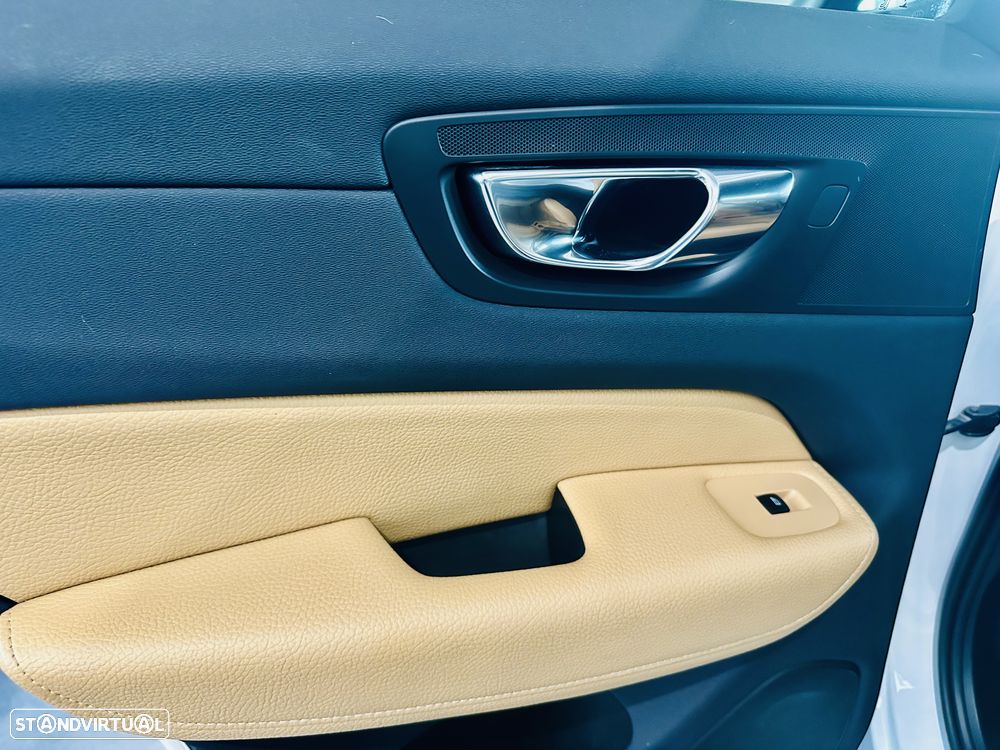 Volvo XC 60 2.0 T6 PHEV Inscription AWD - 18