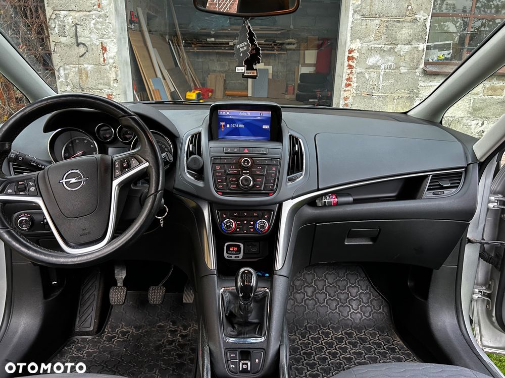 Opel Zafira Tourer 2.0 CDTI Edition - 17