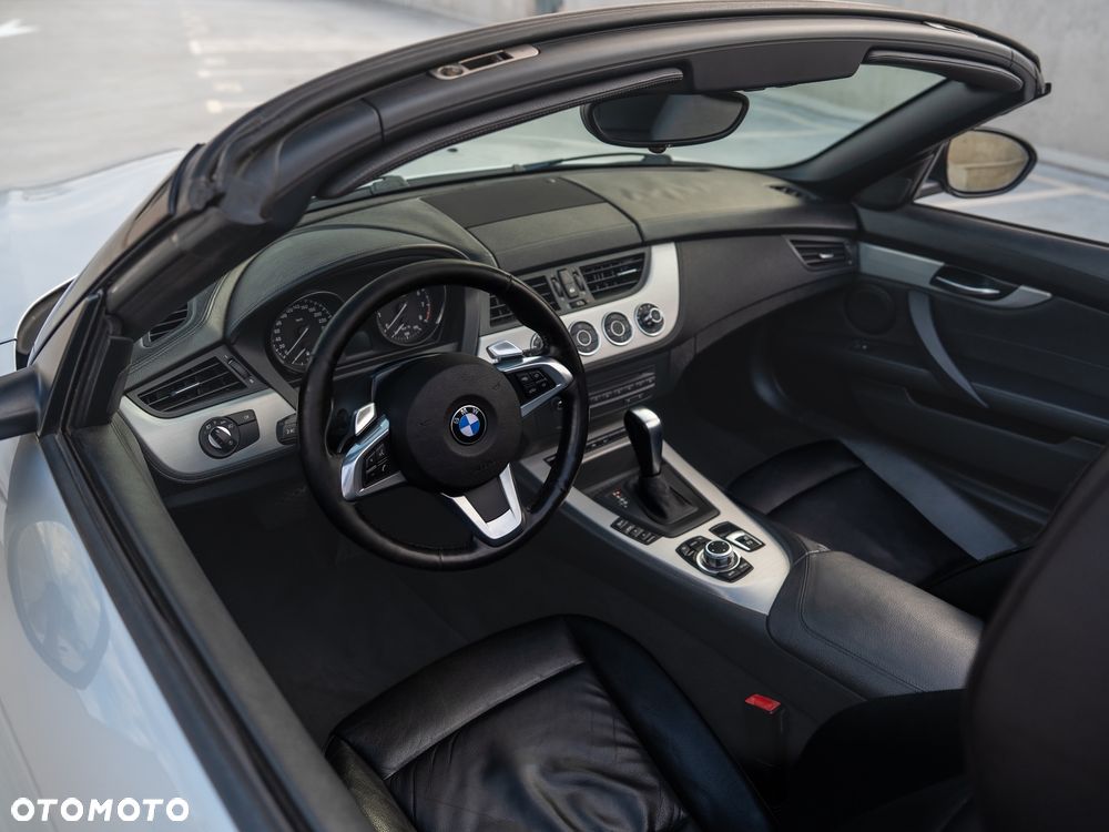 BMW Z4 sDrive30i - 14