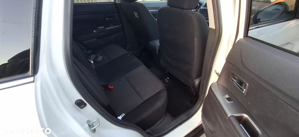 Mitsubishi ASX - 18