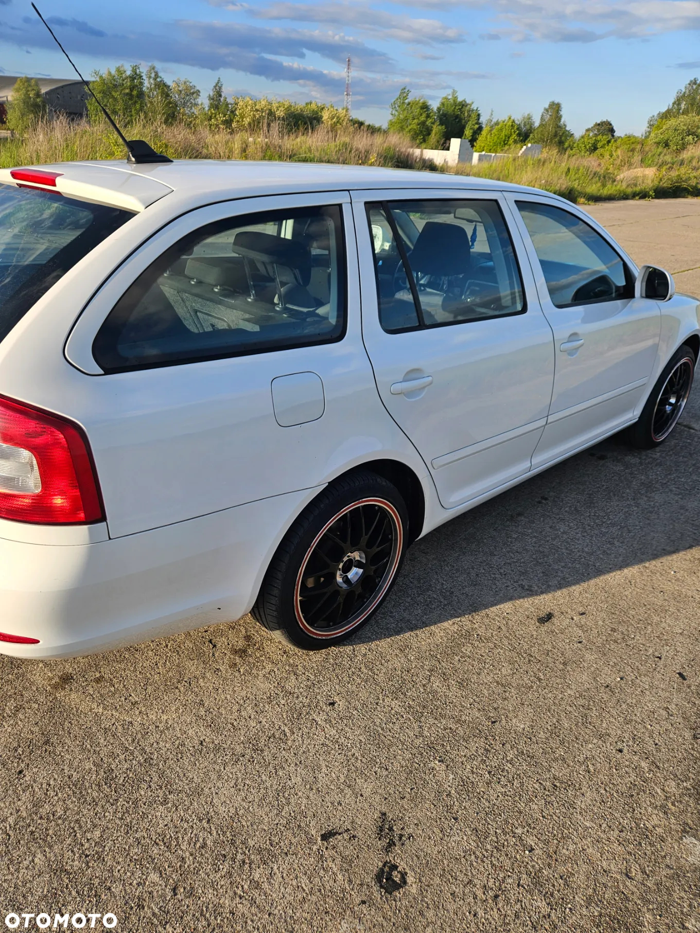 Skoda Octavia 1.4 TSI Active DSG - 2