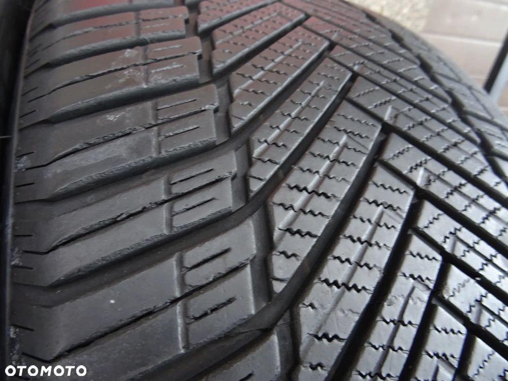 245/45/ZR18 100Y Extra loud Tourador xAll Climate TP1 - 4