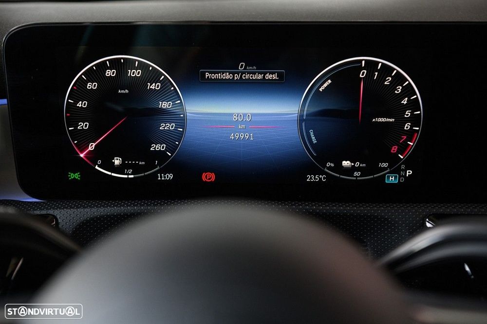 Mercedes-Benz A 250 e AMG Line - 34