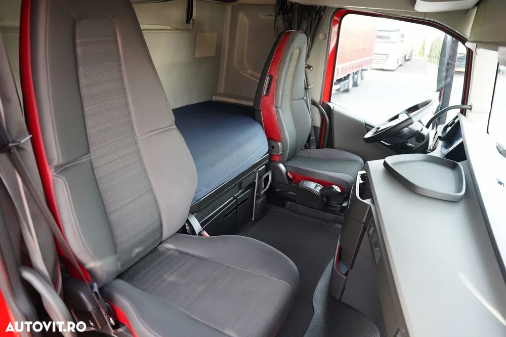 Volvo FH 460 / 7.4 M CORTINĂ / I-SAVE / I-PARK COOL / PUNTE RIDICATĂ ȘI DE DIRECȚIE / WIELTON - 24