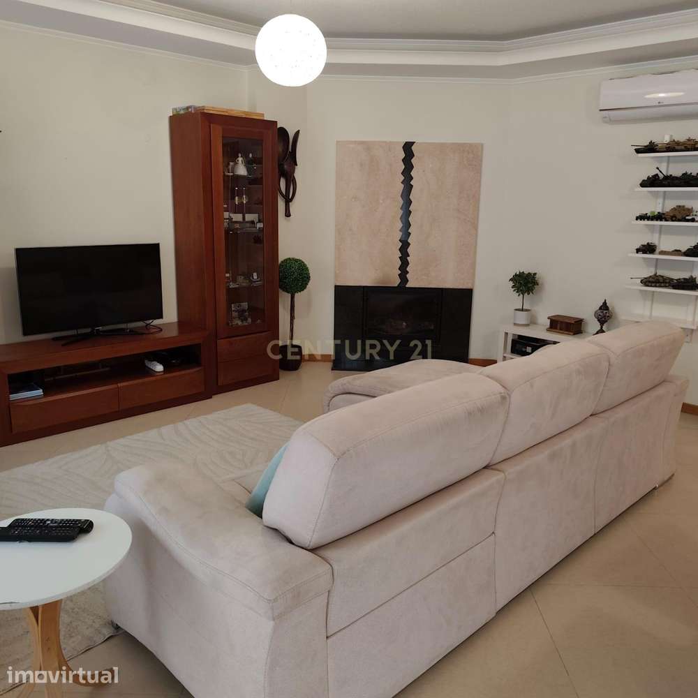 Apartamento T3 com 2 Box e 2 Suítes. Vista Panorâmica em Oeiras - Grande imagem: 3/21