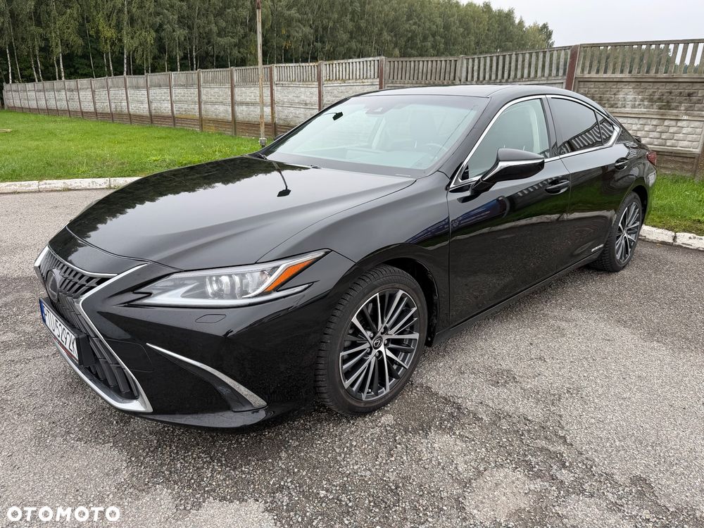 Lexus ES 300h Business Edition - 1