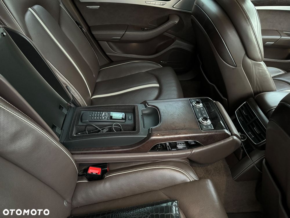 Audi A8 4.2 TDI Quattro - 10