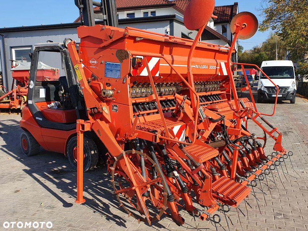 Kuhn KUHN Integra 3000