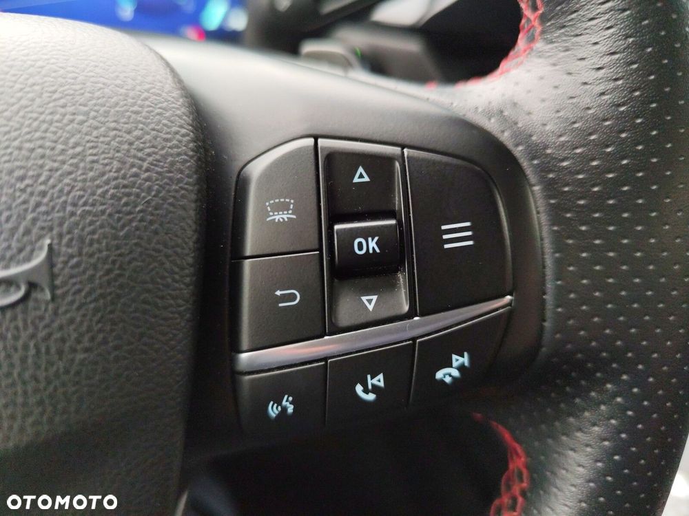 Ford Kuga - 26