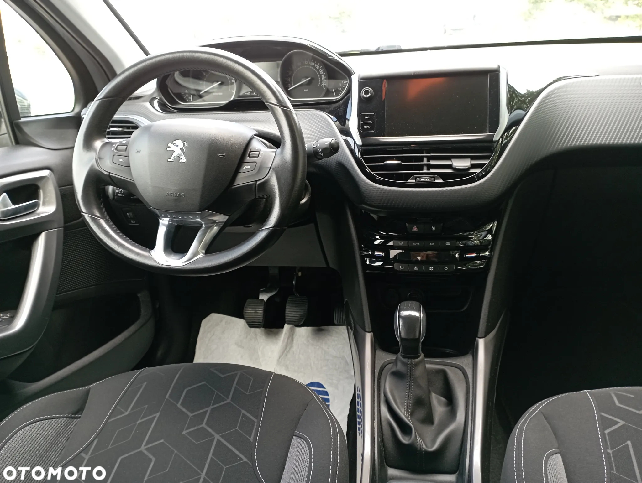 Peugeot 2008 - 30