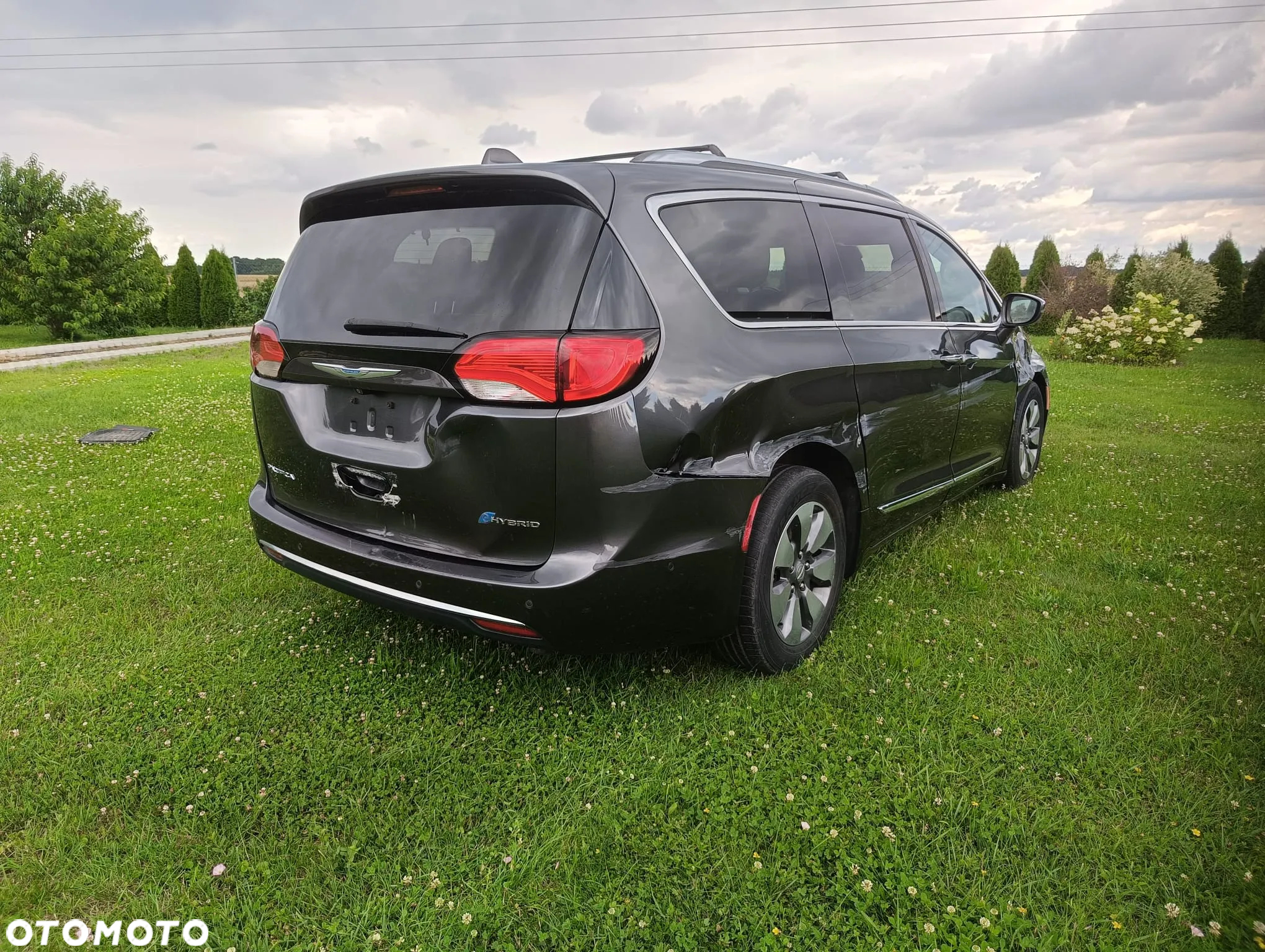 Chrysler Pacifica - 6