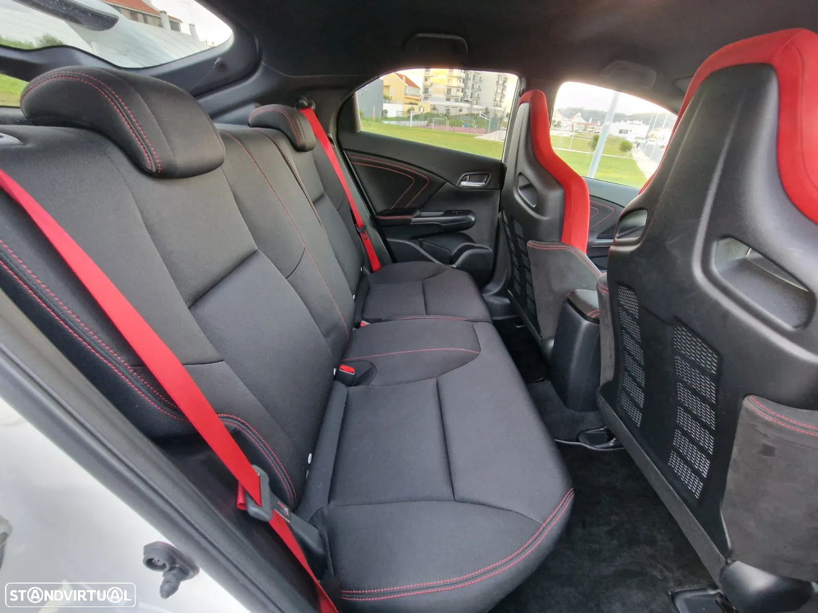 Honda Civic 2.0 VTEC Turbo Type R GT - 29