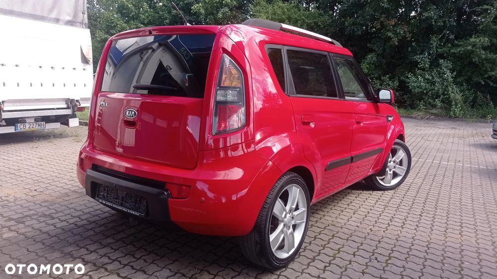 Kia Soul 1.6 L - 14