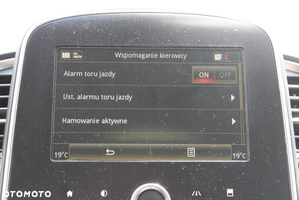 Renault Scenic BLUE dCi 120 LIMITED - 33