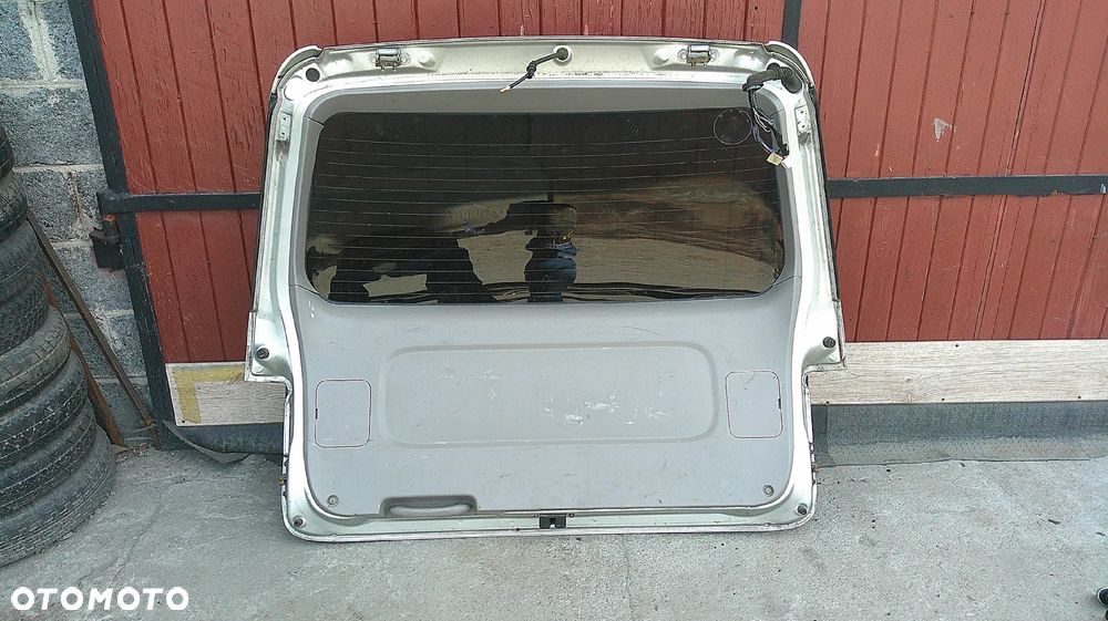 TOYOTA PREVIA II KLAPA TYLNA - 4