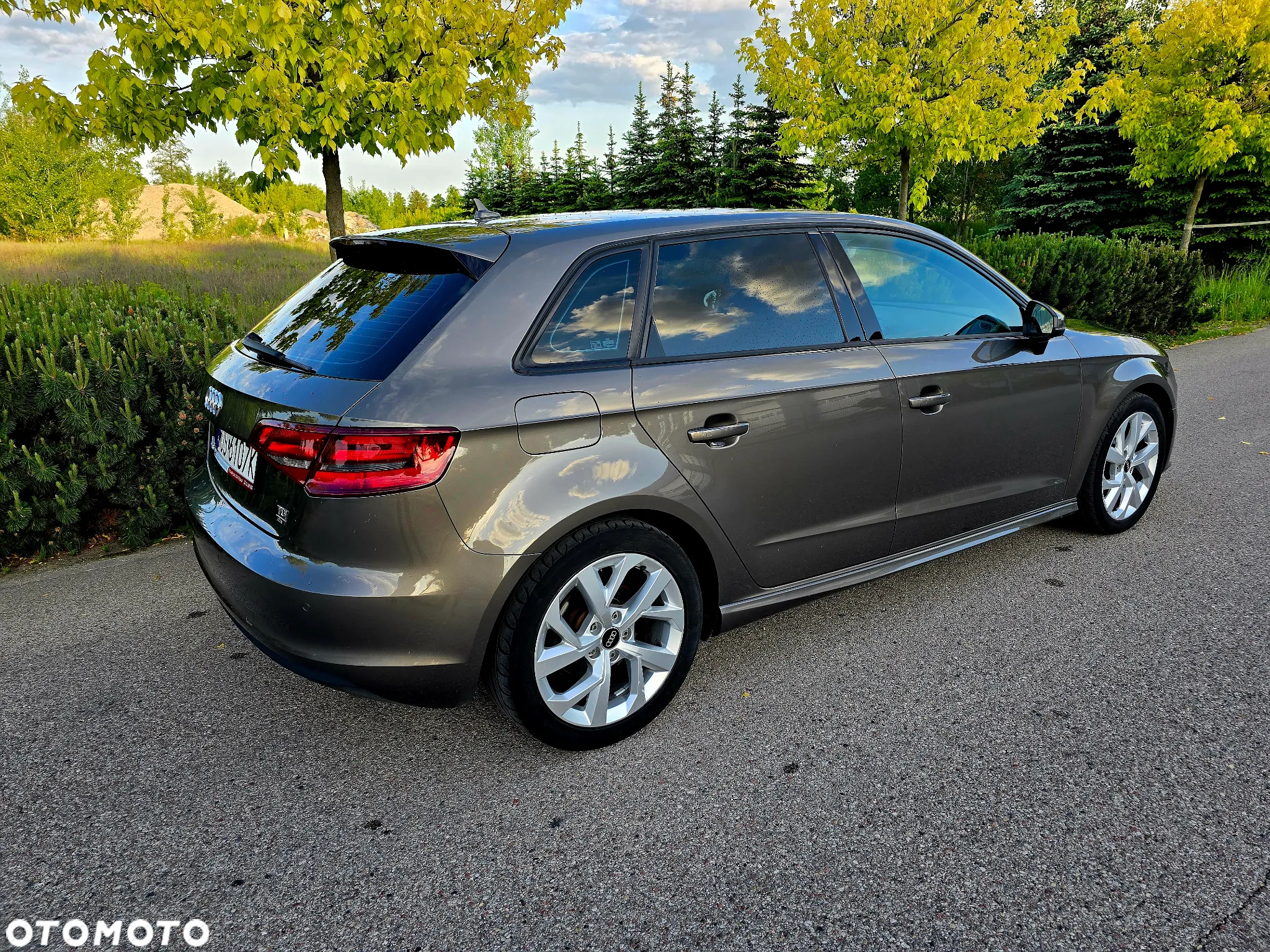 Audi A3 1.6 TDI Sportback ultra Attraction - 12
