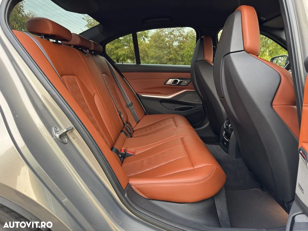 BMW M3 Competition xDrive AT - 24