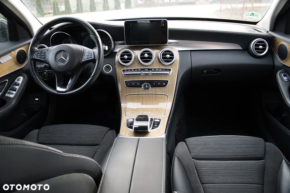 Mercedes-Benz Klasa C 180 Kompressor Automatik BlueEFFICIENCY - 10