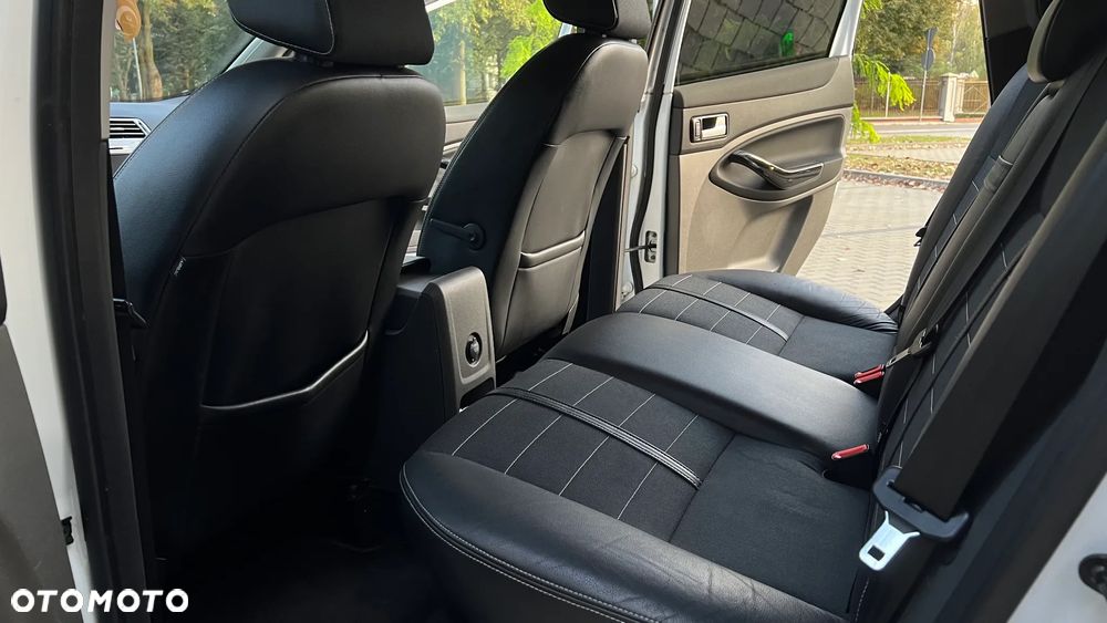 Ford Kuga 2.0 TDCi Titanium - 13