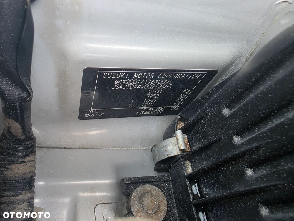Suzuki Grand Vitara - 33