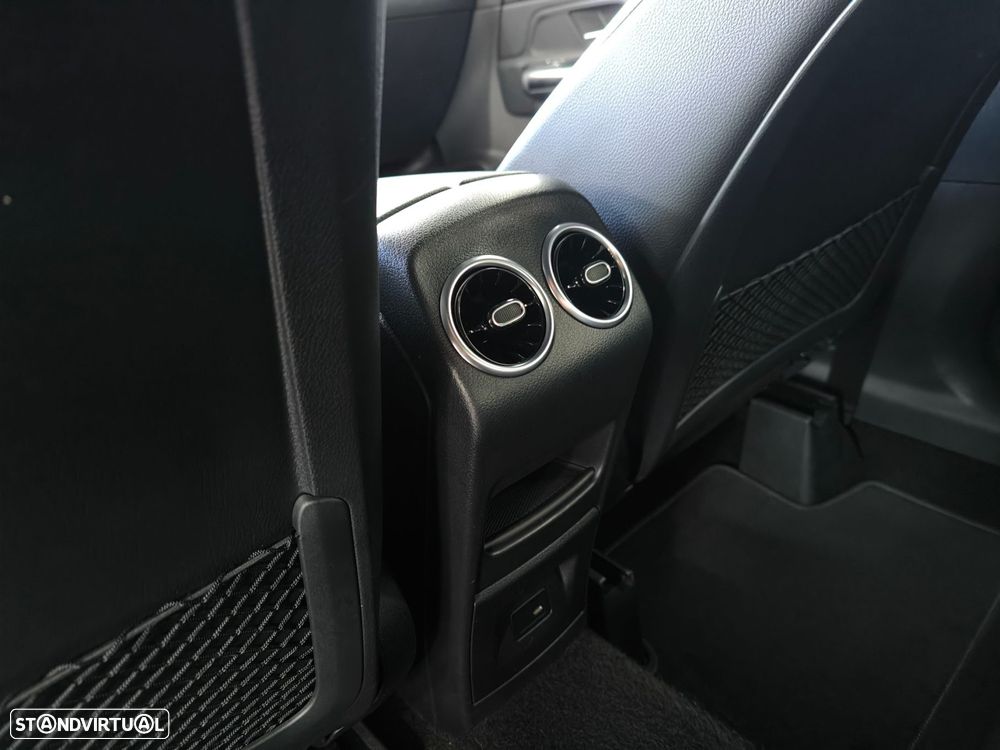 Mercedes-Benz GLA 250 e Progressive - 24