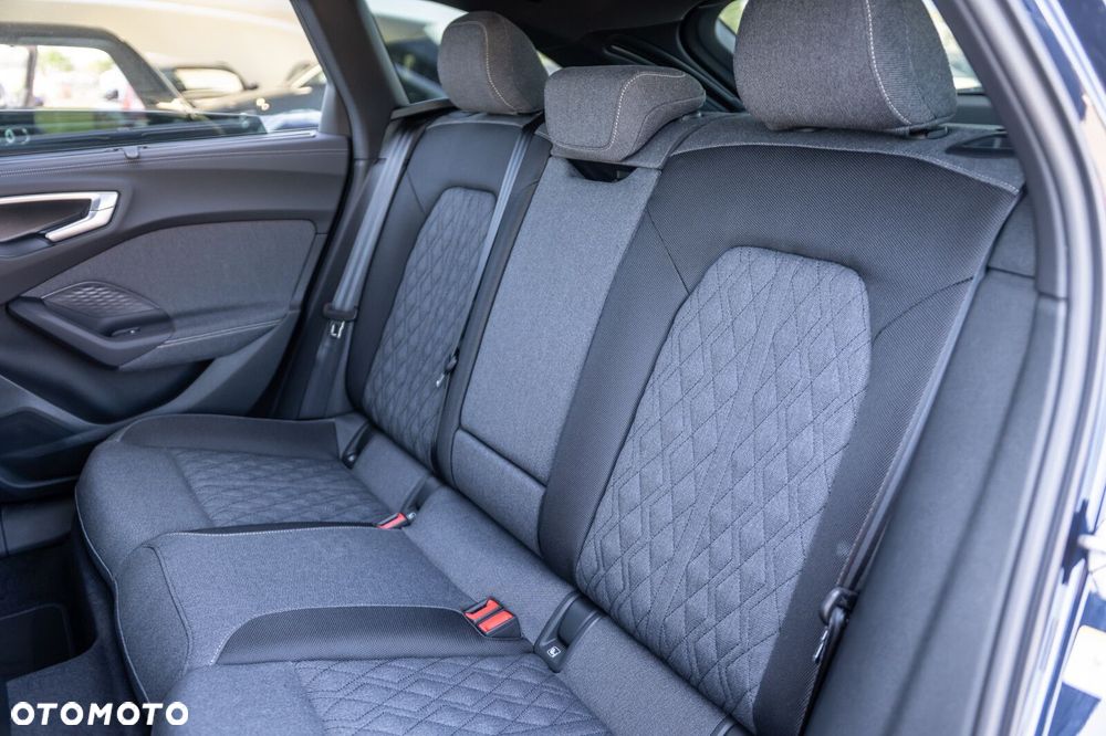 Audi A5 Avant TDI mHEV Quattro S tronic - 17