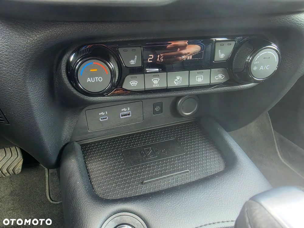 Nissan Juke 1.6 Hybrid N-Connecta AMT - 13