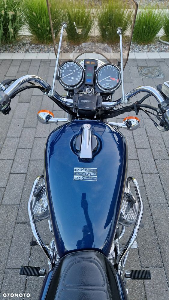 Honda CX - 10