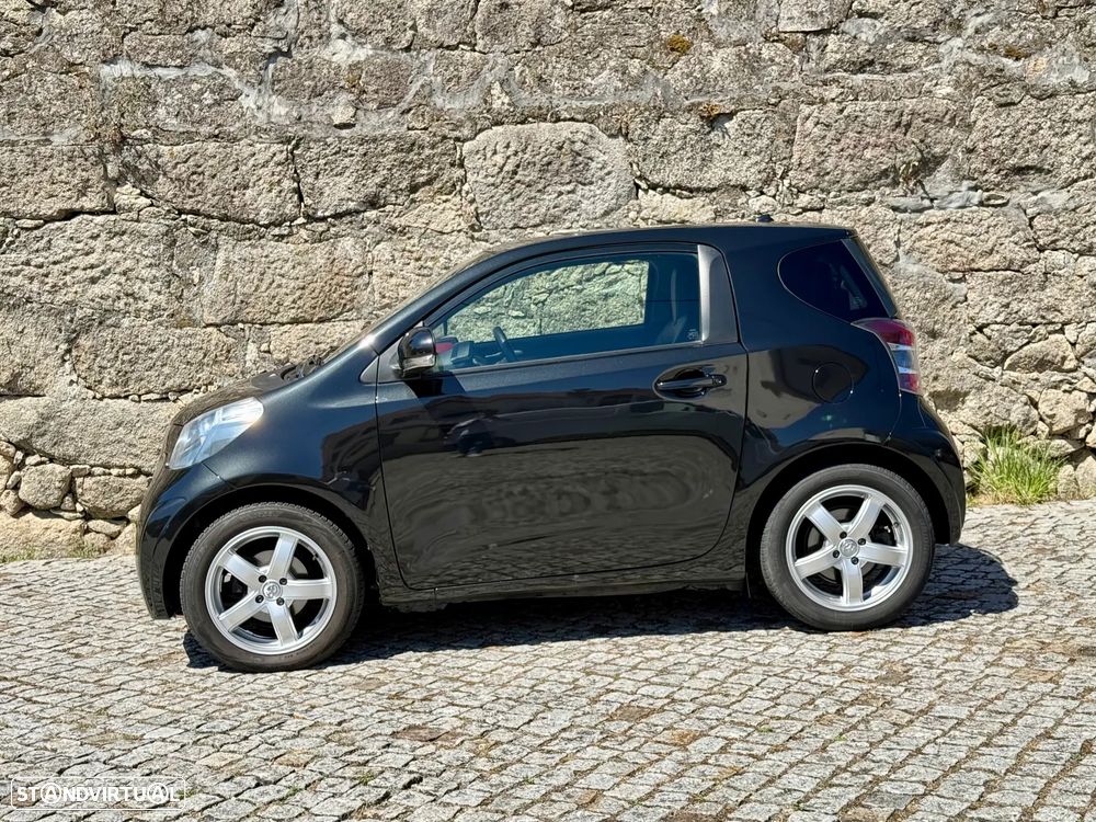 Toyota iQ 1.33 VVT-i 2 MultiDrive EP+NAVI+Bluetooth - 2
