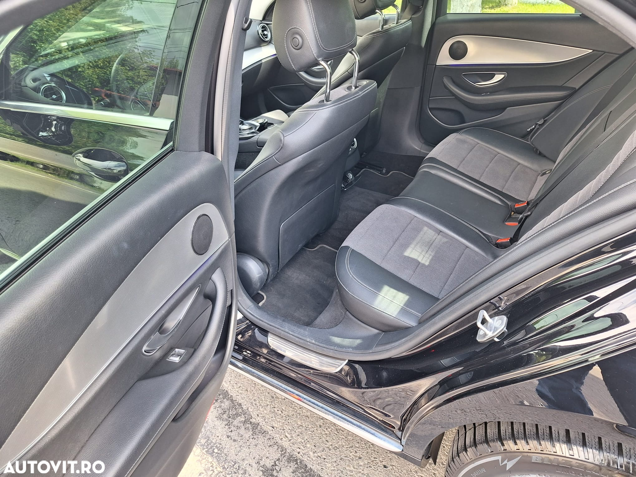 Mercedes-Benz E 220 d 4MATIC Aut. - 10