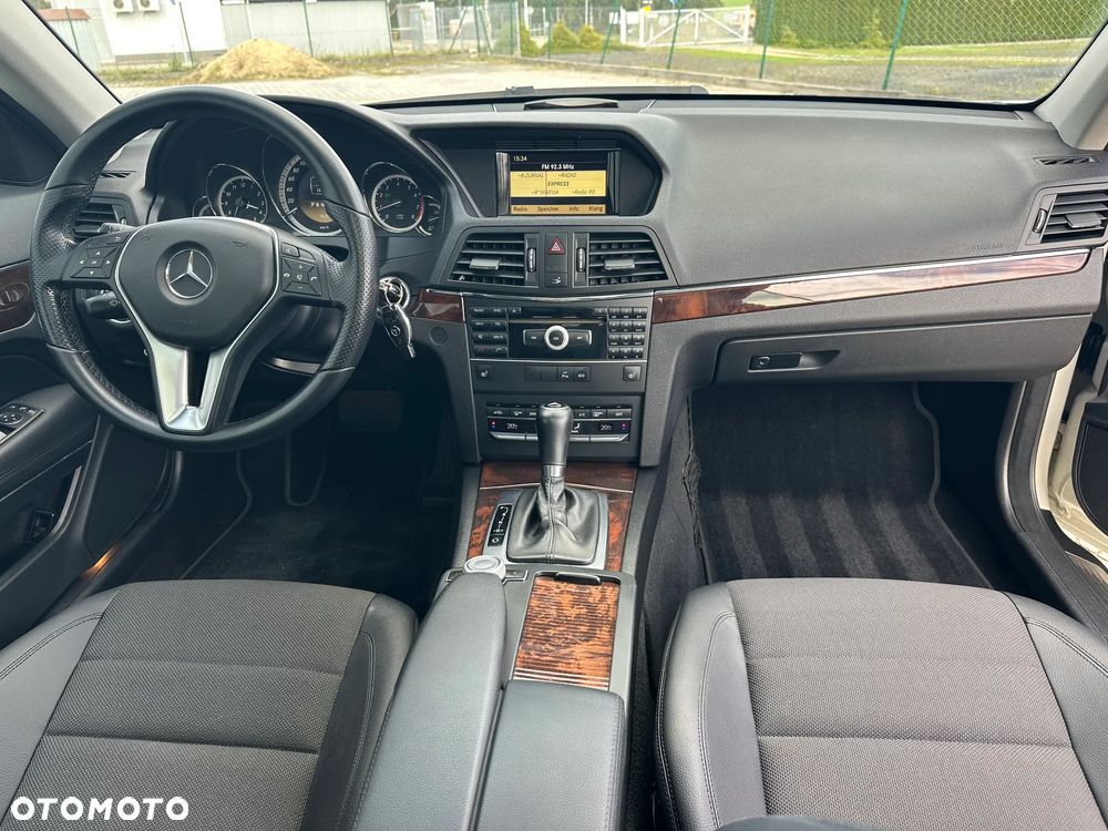 Mercedes-Benz Klasa E 250 CGI BlueEffICIENCY - 18