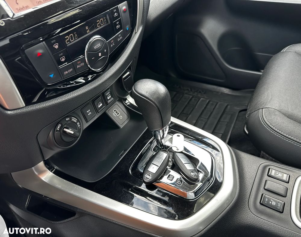 Nissan Navara Bi Turbo Double Cab N-Connecta Aut. - 19