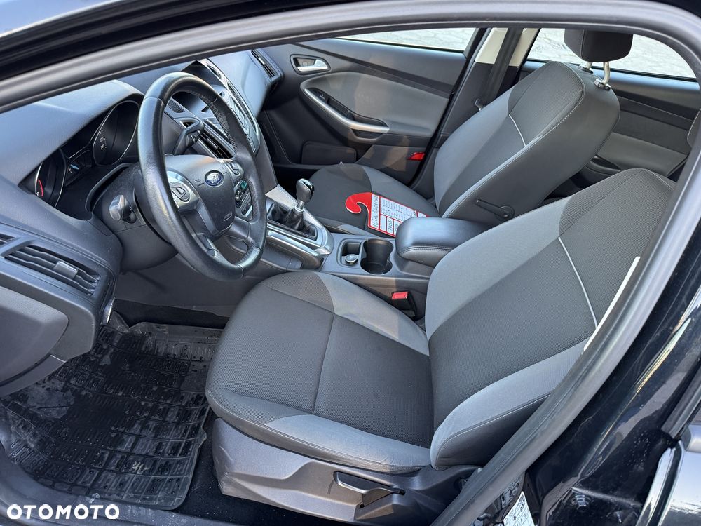 Ford Focus - 8