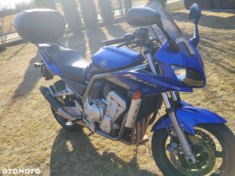 Yamaha FZS - 5