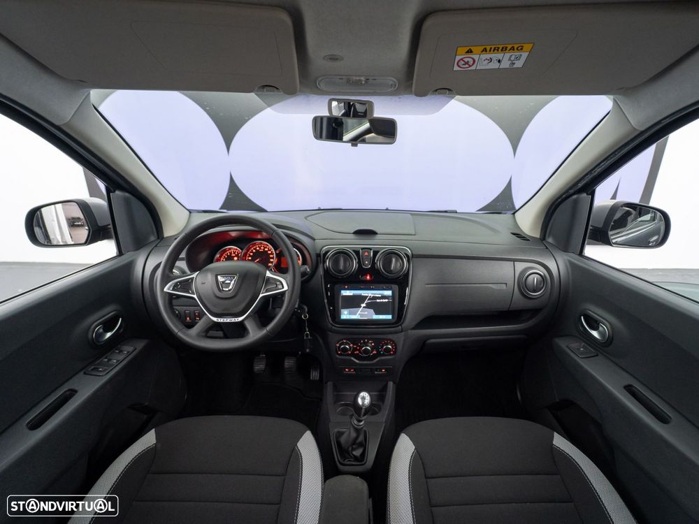 Dacia Lodgy 1.5 Blue dCi Stepway 7L - 11
