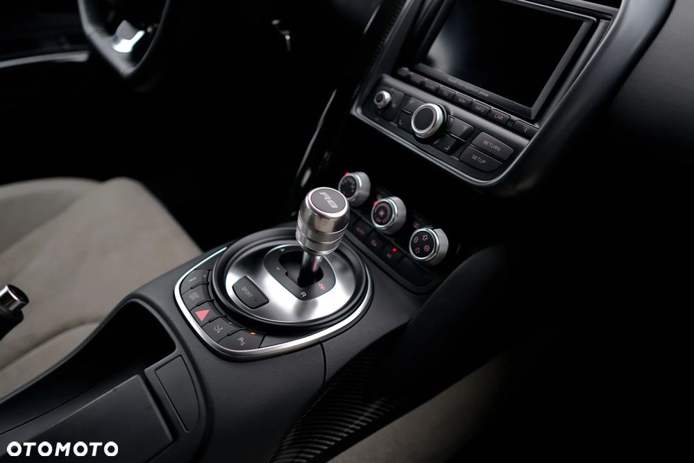 Audi R8 Coupé 4.2 Quattro R tronic - 30