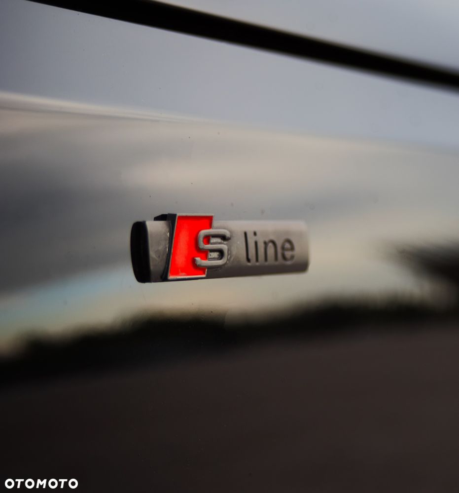 Audi A4 Limousine 35 TFSI mHEV S Line S tronic - 8