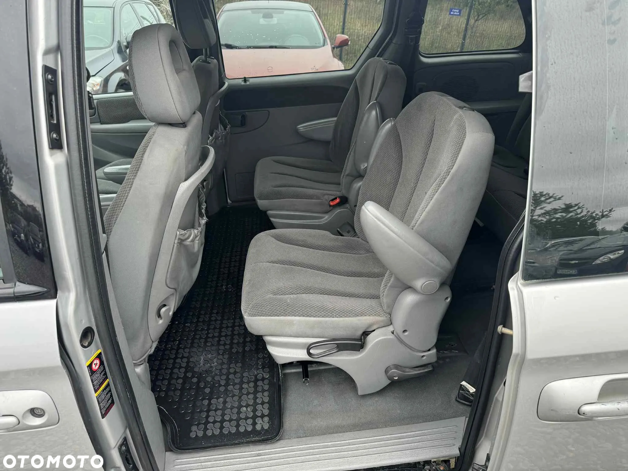 Chrysler Voyager 2.8 LX CRD - 18