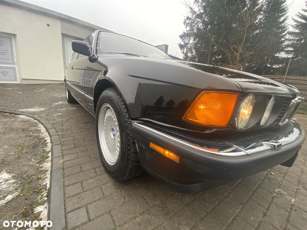 BMW Seria 7 750iL - 11