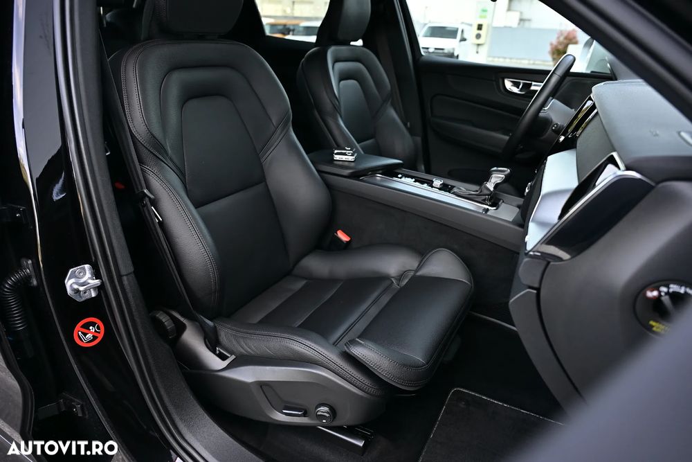 Volvo XC 60 D5 AWD R-Design - 21